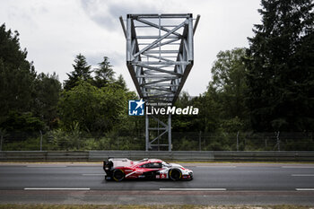 2024-06-13 - 06 ESTRE Kevin (fra), LOTTERER André (ger), VANTHOOR Laurens (bel), Porsche Penske Motorsport, Porsche 963 #06, Hypercar, FIA WEC, action during the Free Practice 3 of the 2024 24 Hours of Le Mans, 4th round of the 2024 FIA World Endurance Championship, on the Circuit des 24 Heures du Mans, on June 13, 2024 in Le Mans, France - 24 HEURES DU MANS 2024 - THURSDAY - FREE PRACTICE 3 - ENDURANCE - MOTORS