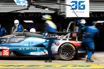 2024-06-13 - 35 MILESI Charles (fra), HABSBURG-Lothringen Ferdinand (aut), CHATIN Paul-Loup (fra), Alpine Endurance Team #35, Alpine A424, Hypercar, FIA WEC, pitstop, arrêt aux stands , during the Free Practice 3 of the 2024 24 Hours of Le Mans, 4th round of the 2024 FIA World Endurance Championship, on the Circuit des 24 Heures du Mans, on June 13, 2024 in Le Mans, France - 24 HEURES DU MANS 2024 - THURSDAY - FREE PRACTICE 3 - ENDURANCE - MOTORS