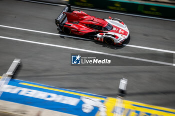 2024-06-13 - 04 JAMINET Mathieu (fra), NASR Felipe (bra), TANDY Nick (gbr), Porsche Penske Motorsport, Porsche 963 #04, Hypercar, action, during the Free Practice 3 of the 2024 24 Hours of Le Mans, 4th round of the 2024 FIA World Endurance Championship, on the Circuit des 24 Heures du Mans, on June 13, 2024 in Le Mans, France - 24 HEURES DU MANS 2024 - THURSDAY - FREE PRACTICE 3 - ENDURANCE - MOTORS