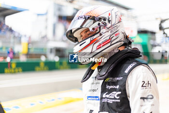 2024-06-13 - JENSEN Mikkel (dnk), Peugeot TotalEnergies, Peugeot 9x8 #93, Hypercar, FIA WEC, portrait during the Free Practice 3 of the 2024 24 Hours of Le Mans, 4th round of the 2024 FIA World Endurance Championship, on the Circuit des 24 Heures du Mans, on June 13, 2024 in Le Mans, France - 24 HEURES DU MANS 2024 - THURSDAY - FREE PRACTICE 3 - ENDURANCE - MOTORS