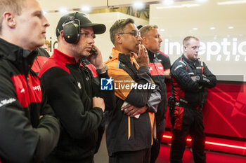 2024-06-13 - 70 IRIBE Brendan (usa), MILLROY Ollie (gar), SCHANDORFF Frederik (dnk), Inception Racing, McLaren 720S LMGT3 Evo, LM GT3, celebrating during the Hyperpole of the 2024 24 Hours of Le Mans, 4th round of the 2024 FIA World Endurance Championship, on the Circuit des 24 Heures du Mans, on June 13, 2024 in Le Mans, France - 24 HEURES DU MANS 2024 - THURSDAY - HYPERPOLE - ENDURANCE - MOTORS