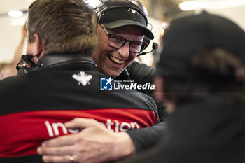 2024-06-13 - 70 IRIBE Brendan (usa), MILLROY Ollie (gar), SCHANDORFF Frederik (dnk), Inception Racing, McLaren 720S LMGT3 Evo, LM GT3, celebrating during the Hyperpole of the 2024 24 Hours of Le Mans, 4th round of the 2024 FIA World Endurance Championship, on the Circuit des 24 Heures du Mans, on June 13, 2024 in Le Mans, France - 24 HEURES DU MANS 2024 - THURSDAY - HYPERPOLE - ENDURANCE - MOTORS