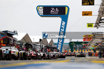 2024-06-13 - pitstop, arrêt aux stands, during the Hyperpole of the 2024 24 Hours of Le Mans, 4th round of the 2024 FIA World Endurance Championship, on the Circuit des 24 Heures du Mans, on June 13, 2024 in Le Mans, France - 24 HEURES DU MANS 2024 - THURSDAY - HYPERPOLE - ENDURANCE - MOTORS