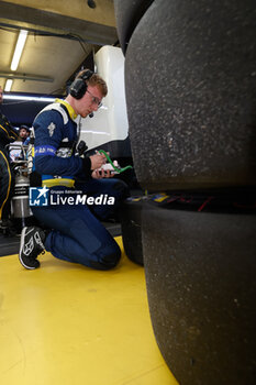 2024-06-13 - michelin engineer, portrait,during the Hyperpole of the 2024 24 Hours of Le Mans, 4th round of the 2024 FIA World Endurance Championship, on the Circuit des 24 Heures du Mans, on June 13, 2024 in Le Mans, France - 24 HEURES DU MANS 2024 - THURSDAY - HYPERPOLE - ENDURANCE - MOTORS