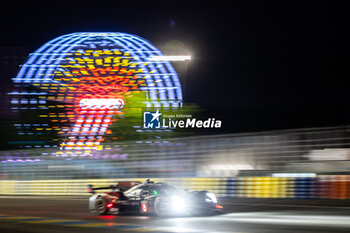 2024-06-13 - 08 BUEMI Sébastien (swi), HARTLEY Brendon (nzl), HIRAKAWA Ryo (jpn), Toyota Gazoo Racing, Toyota GR010 - Hybrid #08, Hypercar, FIA WEC, action during the Free Practice 4 of the 2024 24 Hours of Le Mans, 4th round of the 2024 FIA World Endurance Championship, on the Circuit des 24 Heures du Mans, on June 13, 2024 in Le Mans, France - 24 HEURES DU MANS 2024 - THURSDAY - FREE PRACTICE 4 - ENDURANCE - MOTORS