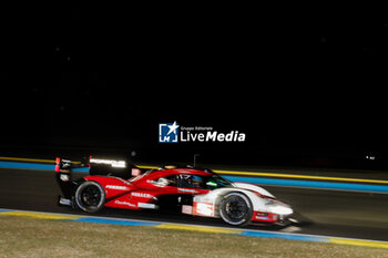 2024-06-13 - 05 CAMPBELL Matt (aus), CHRISTENSEN Michael (dnk), MAKOWIECKI Frédéric (fra), Porsche Penske Motorsport, Porsche 963 #05, Hypercar, FIA WEC, action during the Free Practice 4 of the 2024 24 Hours of Le Mans, 4th round of the 2024 FIA World Endurance Championship, on the Circuit des 24 Heures du Mans, on June 13, 2024 in Le Mans, France - 24 HEURES DU MANS 2024 - THURSDAY - FREE PRACTICE 4 - ENDURANCE - MOTORS