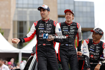 2024-06-14 - 08 BUEMI Sébastien (swi), HARTLEY Brendon (nzl), HIRAKAWA Ryo (jpn), Toyota Gazoo Racing, Toyota GR010 - Hybrid #08, Hypercar, FIA WEC, portrait, during the Grande Parade des Pilotes of the 2024 24 Hours of Le Mans, 4th round of the 2024 FIA World Endurance Championship, on the Circuit des 24 Heures du Mans, on June 14, 2024 in Le Mans, France - 24 HEURES DU MANS 2024 - PARADE - ENDURANCE - MOTORS