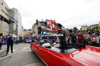 2024-06-14 - 311 DERANI Luis Felipe (bra), AITKEN Jack (gbr), DRUGOVICH Felipe (bra), Whelen Cadillac Racing, Cadillac V-Series.R #311, Hypercar, portrait during the Grande Parade des Pilotes of the 2024 24 Hours of Le Mans, 4th round of the 2024 FIA World Endurance Championship, on the Circuit des 24 Heures du Mans, on June 14, 2024 in Le Mans, France - 24 HEURES DU MANS 2024 - PARADE - ENDURANCE - MOTORS