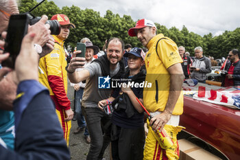 2024-06-14 - KUBICA Robert (pol), AF Corse, Ferrari 499P #83, Hypercar, FIA WEC, portrait during the Grande Parade des Pilotes of the 2024 24 Hours of Le Mans, 4th round of the 2024 FIA World Endurance Championship, on the Circuit des 24 Heures du Mans, on June 14, 2024 in Le Mans, France - 24 HEURES DU MANS 2024 - PARADE - ENDURANCE - MOTORS