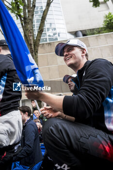 2024-06-14 - SCHUMACHER Mick (ger), Alpine Endurance Team, Alpine A424 #36, Hypercar, FIA WEC, portrait during the Grande Parade des Pilotes of the 2024 24 Hours of Le Mans, 4th round of the 2024 FIA World Endurance Championship, on the Circuit des 24 Heures du Mans, on June 14, 2024 in Le Mans, France - 24 HEURES DU MANS 2024 - PARADE - ENDURANCE - MOTORS