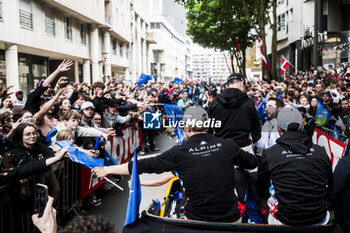 2024-06-14 - SCHUMACHER Mick (ger), Alpine Endurance Team, Alpine A424 #36, Hypercar, FIA WEC, portrait during the Grande Parade des Pilotes of the 2024 24 Hours of Le Mans, 4th round of the 2024 FIA World Endurance Championship, on the Circuit des 24 Heures du Mans, on June 14, 2024 in Le Mans, France - 24 HEURES DU MANS 2024 - PARADE - ENDURANCE - MOTORS