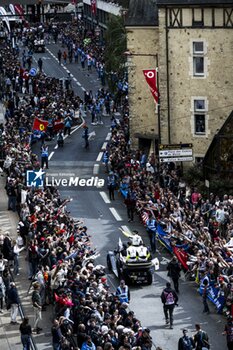 2024-06-14 - 92 MALYKHIN Aliaksandr (kna), STURM Joel (ger), BACHLER Klaus (aut), Manthey Purerxcing, Porsche 911 GT3 R #91, LM GT3, FIA WEC, ambiance during the Grande Parade des Pilotes of the 2024 24 Hours of Le Mans, 4th round of the 2024 FIA World Endurance Championship, on the Circuit des 24 Heures du Mans, on June 14, 2024 in Le Mans, France - 24 HEURES DU MANS 2024 - PARADE - ENDURANCE - MOTORS