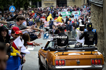 2024-06-14 - 12 STEVENS Will (gbr), ILOTT Callum (gbr), NATO Norman (fra), Hertz Team Jota, Porsche 963 #12, Hypercar, FIA WEC, portrait during the Grande Parade des Pilotes of the 2024 24 Hours of Le Mans, 4th round of the 2024 FIA World Endurance Championship, on the Circuit des 24 Heures du Mans, on June 14, 2024 in Le Mans, France - 24 HEURES DU MANS 2024 - PARADE - ENDURANCE - MOTORS