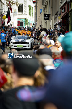 2024-06-14 - 59 SAUCY Grégoire (swi), COTTINGHAM James (gbr), COSTA Nicolas (bra), United Autosports, McLaren 720S GT3 Evo #59, LM GT3, FIA WEC, portrait during the Grande Parade des Pilotes of the 2024 24 Hours of Le Mans, 4th round of the 2024 FIA World Endurance Championship, on the Circuit des 24 Heures du Mans, on June 14, 2024 in Le Mans, France - 24 HEURES DU MANS 2024 - PARADE - ENDURANCE - MOTORS