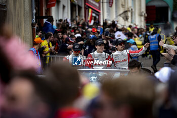 2024-06-14 - 311 DERANI Luis Felipe (bra), AITKEN Jack (gbr), DRUGOVICH Felipe (bra), Whelen Cadillac Racing, Cadillac V-Series.R #311, Hypercar, portrait during the Grande Parade des Pilotes of the 2024 24 Hours of Le Mans, 4th round of the 2024 FIA World Endurance Championship, on the Circuit des 24 Heures du Mans, on June 14, 2024 in Le Mans, France - 24 HEURES DU MANS 2024 - PARADE - ENDURANCE - MOTORS