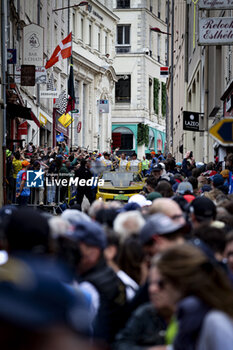 2024-06-14 - 03 BOURDAIS Sébastien (fra), VAN DER ZANDE Renger (ned), DIXON Scott (nzl), Cadillac Racing, Cadillac V-Series.R #03, Hypercar, portrait during the Grande Parade des Pilotes of the 2024 24 Hours of Le Mans, 4th round of the 2024 FIA World Endurance Championship, on the Circuit des 24 Heures du Mans, on June 14, 2024 in Le Mans, France - 24 HEURES DU MANS 2024 - PARADE - ENDURANCE - MOTORS