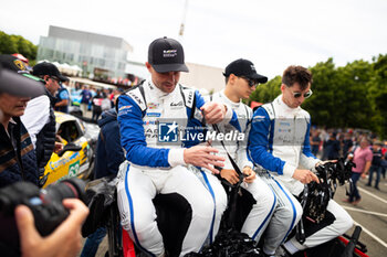 2024-06-14 - BAMBER Earl (nzl), Cadillac Racing, Cadillac V-Series.R #02, Hypercar, FIA WEC, portrait, PALOU Alex (spa), Cadillac Racing, Cadillac V-Series.R #02, Hypercar, FIA WEC, portrait, LYNN Alex (gbr), Cadillac Racing, Cadillac V-Series.R #02, Hypercar, FIA WEC, portrait during the Grande Parade des Pilotes of the 2024 24 Hours of Le Mans, 4th round of the 2024 FIA World Endurance Championship, on the Circuit des 24 Heures du Mans, on June 14, 2024 in Le Mans, France - 24 HEURES DU MANS 2024 - PARADE - ENDURANCE - MOTORS