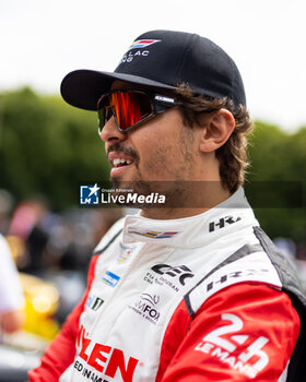 2024-06-14 - DRUGOVICH Felipe (bra), Whelen Cadillac Racing, Cadillac V-Series.R #311, Hypercar, portrait during the Grande Parade des Pilotes of the 2024 24 Hours of Le Mans, 4th round of the 2024 FIA World Endurance Championship, on the Circuit des 24 Heures du Mans, on June 14, 2024 in Le Mans, France - 24 HEURES DU MANS 2024 - PARADE - ENDURANCE - MOTORS