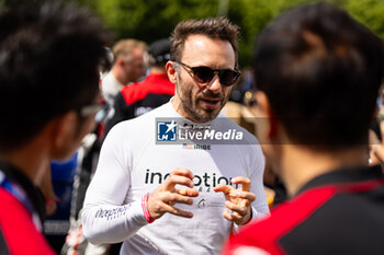 2024-06-14 - IRIBE Brendan (usa), Inception Racing, McLaren 720S LMGT3 Evo, LM GT3, portrait during the Grande Parade des Pilotes of the 2024 24 Hours of Le Mans, 4th round of the 2024 FIA World Endurance Championship, on the Circuit des 24 Heures du Mans, on June 14, 2024 in Le Mans, France - 24 HEURES DU MANS 2024 - PARADE - ENDURANCE - MOTORS