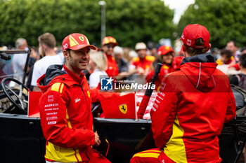 2024-06-14 - MOLINA Miguel (spa), Ferrari AF Corse, Ferrari 499P #50, Hypercar, FIA WEC, portrait during the Grande Parade des Pilotes of the 2024 24 Hours of Le Mans, 4th round of the 2024 FIA World Endurance Championship, on the Circuit des 24 Heures du Mans, on June 14, 2024 in Le Mans, France - 24 HEURES DU MANS 2024 - PARADE - ENDURANCE - MOTORS