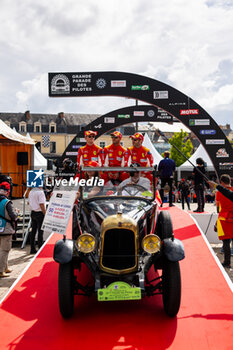 2024-06-14 - 51 PIER GUIDI Alessandro (ita), CALADO James (gbr), GIOVINAZZI Antonio (ita), Ferrari AF Corse, Ferrari 499P #51, Hypercar, FIA WEC, action during the Grande Parade des Pilotes of the 2024 24 Hours of Le Mans, 4th round of the 2024 FIA World Endurance Championship, on the Circuit des 24 Heures du Mans, on June 14, 2024 in Le Mans, France - 24 HEURES DU MANS 2024 - PARADE - ENDURANCE - MOTORS