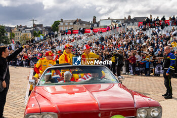 2024-06-14 - 83 KUBICA Robert (pol), SHWARTZMAN Robert (isr), YE Yifei (chn), AF Corse, Ferrari 499P #83, Hypercar, FIA WEC, action during the Grande Parade des Pilotes of the 2024 24 Hours of Le Mans, 4th round of the 2024 FIA World Endurance Championship, on the Circuit des 24 Heures du Mans, on June 14, 2024 in Le Mans, France - 24 HEURES DU MANS 2024 - PARADE - ENDURANCE - MOTORS