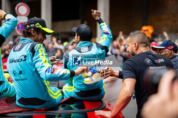 2024-06-14 - ROSSI Valentino (ita), Team WRT, BMW M4 GT3 #46, LM GT3 #44, FIA WEC, portrait during the Grande Parade des Pilotes of the 2024 24 Hours of Le Mans, 4th round of the 2024 FIA World Endurance Championship, on the Circuit des 24 Heures du Mans, on June 14, 2024 in Le Mans, France - 24 HEURES DU MANS 2024 - PARADE - ENDURANCE - MOTORS