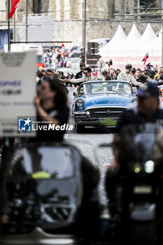 2024-06-14 - 63 BORTOLOTTI Mirko (ita), MORTARA Edoardo (ita), KVYAT Daniil, Lamborghini Iron Lynx, Lamborghini SC63 #63, Hypercar, FIA WEC, portrait during the Grande Parade des Pilotes of the 2024 24 Hours of Le Mans, 4th round of the 2024 FIA World Endurance Championship, on the Circuit des 24 Heures du Mans, on June 14, 2024 in Le Mans, France - 24 HEURES DU MANS 2024 - PARADE - ENDURANCE - MOTORS