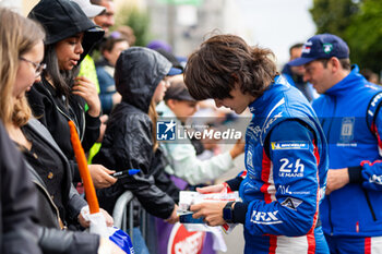 2024-06-14 - WATTANA BENNETT Carl (tha), Isotta Fraschini, Isotta Fraschini Tipo6-C #11, Hypercar, FIA WEC, portrait during the Grande Parade des Pilotes of the 2024 24 Hours of Le Mans, 4th round of the 2024 FIA World Endurance Championship, on the Circuit des 24 Heures du Mans, on June 14, 2024 in Le Mans, France - 24 HEURES DU MANS 2024 - PARADE - ENDURANCE - MOTORS