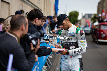 2024-06-14 - SORENSEN Marco (dnk), D'Station Racing, Aston Martin Vantage GT3 #777, LM GT3, FIA WEC, portrait during the Grande Parade des Pilotes of the 2024 24 Hours of Le Mans, 4th round of the 2024 FIA World Endurance Championship, on the Circuit des 24 Heures du Mans, on June 14, 2024 in Le Mans, France - 24 HEURES DU MANS 2024 - PARADE - ENDURANCE - MOTORS