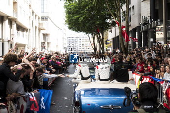 2024-06-14 - 19 GROSJEAN Romain (fra), CALDARELLI Andrea (ita), CAIROLI Matteo (ita), Lamborghini Iron Lynx, Lamborghini SC63 #19, Hypercar, portrait during the Grande Parade des Pilotes of the 2024 24 Hours of Le Mans, 4th round of the 2024 FIA World Endurance Championship, on the Circuit des 24 Heures du Mans, on June 14, 2024 in Le Mans, France - 24 HEURES DU MANS 2024 - PARADE - ENDURANCE - MOTORS