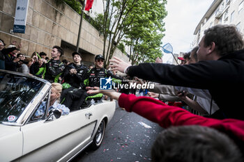 2024-06-14 - 30 FALB John (usa), ALLEN James (aus), SIMMENAUER Jean-Baptiste (fra), Duqueine Team, Oreca 07 - Gibson #30, LMP2 PRO/AM, portrait during the Grande Parade des Pilotes of the 2024 24 Hours of Le Mans, 4th round of the 2024 FIA World Endurance Championship, on the Circuit des 24 Heures du Mans, on June 14, 2024 in Le Mans, France - 24 HEURES DU MANS 2024 - PARADE - ENDURANCE - MOTORS