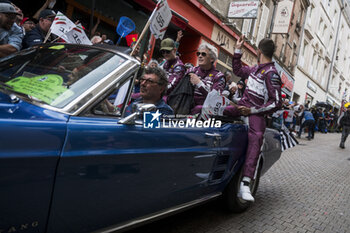 2024-06-14 - 155 LAURSEN Johnny (dnk), LAURSEN Conrad (dnk), TAYLOR Jordan (usa), Spirit of Race, Ferrari 296 LMGT3 #155, LM GT3, portrait during the Grande Parade des Pilotes of the 2024 24 Hours of Le Mans, 4th round of the 2024 FIA World Endurance Championship, on the Circuit des 24 Heures du Mans, on June 14, 2024 in Le Mans, France - 24 HEURES DU MANS 2024 - PARADE - ENDURANCE - MOTORS