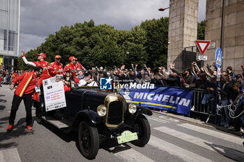 2024-06-14 - 50 FUOCO Antonio (ita), MOLINA Miguel (spa), NIELSEN Nicklas (dnk), Ferrari AF Corse, Ferrari 499P #50, Hypercar, FIA WEC, ambiance portrait during the Grande Parade des Pilotes of the 2024 24 Hours of Le Mans, 4th round of the 2024 FIA World Endurance Championship, on the Circuit des 24 Heures du Mans, on June 14, 2024 in Le Mans, France - 24 HEURES DU MANS 2024 - PARADE - ENDURANCE - MOTORS