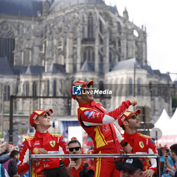 2024-06-14 - 50 FUOCO Antonio (ita), MOLINA Miguel (spa), NIELSEN Nicklas (dnk), Ferrari AF Corse, Ferrari 499P #50, Hypercar, FIA WEC, ambiance portrait during the Grande Parade des Pilotes of the 2024 24 Hours of Le Mans, 4th round of the 2024 FIA World Endurance Championship, on the Circuit des 24 Heures du Mans, on June 14, 2024 in Le Mans, France - 24 HEURES DU MANS 2024 - PARADE - ENDURANCE - MOTORS