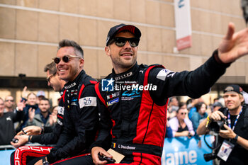 2024-06-14 - VANTHOOR Laurens (bel), Porsche Penske Motorsport, Porsche 963 #06, Hypercar, FIA WEC, portrait during the Grande Parade des Pilotes of the 2024 24 Hours of Le Mans, 4th round of the 2024 FIA World Endurance Championship, on the Circuit des 24 Heures du Mans, on June 14, 2024 in Le Mans, France - 24 HEURES DU MANS 2024 - PARADE - ENDURANCE - MOTORS