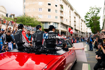 2024-06-14 - 311 DERANI Luis Felipe (bra), AITKEN Jack (gbr), DRUGOVICH Felipe (bra), Whelen Cadillac Racing, Cadillac V-Series.R #311, Hypercar, ambiance during the Grande Parade des Pilotes of the 2024 24 Hours of Le Mans, 4th round of the 2024 FIA World Endurance Championship, on the Circuit des 24 Heures du Mans, on June 14, 2024 in Le Mans, France - 24 HEURES DU MANS 2024 - PARADE - ENDURANCE - MOTORS