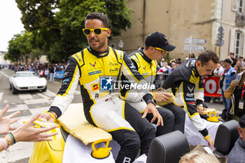 2024-06-14 - ANDRADE Rui (ang), TF Sport, Corvette Z06 GT3.R #81, LM GT3, FIA WEC, portrait during the Grande Parade des Pilotes of the 2024 24 Hours of Le Mans, 4th round of the 2024 FIA World Endurance Championship, on the Circuit des 24 Heures du Mans, on June 14, 2024 in Le Mans, France - 24 HEURES DU MANS 2024 - PARADE - ENDURANCE - MOTORS