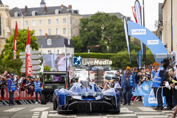 2024-06-14 - Alpenglow during the Grande Parade des Pilotes of the 2024 24 Hours of Le Mans, 4th round of the 2024 FIA World Endurance Championship, on the Circuit des 24 Heures du Mans, on June 14, 2024 in Le Mans, France - 24 HEURES DU MANS 2024 - PARADE - ENDURANCE - MOTORS