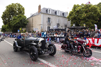 2024-06-14 - Bugatti during the Grande Parade des Pilotes of the 2024 24 Hours of Le Mans, 4th round of the 2024 FIA World Endurance Championship, on the Circuit des 24 Heures du Mans, on June 14, 2024 in Le Mans, France - 24 HEURES DU MANS 2024 - PARADE - ENDURANCE - MOTORS