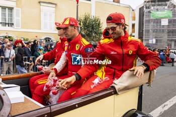 2024-06-14 - GIOVINAZZI Antonio (ita), Ferrari AF Corse, Ferrari 499P #51, Hypercar, FIA WEC, portrait during the Grande Parade des Pilotes of the 2024 24 Hours of Le Mans, 4th round of the 2024 FIA World Endurance Championship, on the Circuit des 24 Heures du Mans, on June 14, 2024 in Le Mans, France - 24 HEURES DU MANS 2024 - PARADE - ENDURANCE - MOTORS