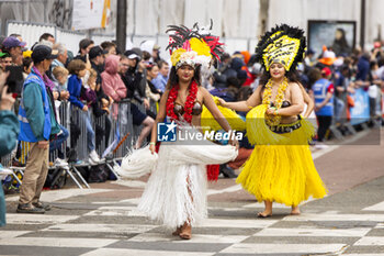 2024-06-14 - Ambiance during the Grande Parade des Pilotes of the 2024 24 Hours of Le Mans, 4th round of the 2024 FIA World Endurance Championship, on the Circuit des 24 Heures du Mans, on June 14, 2024 in Le Mans, France - 24 HEURES DU MANS 2024 - PARADE - ENDURANCE - MOTORS