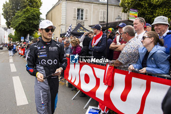 2024-06-14 - WITTMANN Marco (ger), BMW M Team WRT, BMW Hybrid V8 #15, Hypercar, FIA WEC, portrait during the Grande Parade des Pilotes of the 2024 24 Hours of Le Mans, 4th round of the 2024 FIA World Endurance Championship, on the Circuit des 24 Heures du Mans, on June 14, 2024 in Le Mans, France - 24 HEURES DU MANS 2024 - PARADE - ENDURANCE - MOTORS