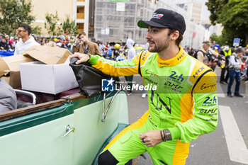 2024-06-14 - NOVALAK Clément (fra), Inter Europol Competition, Oreca 07 - Gibson #34, LMP2, portrait during the Grande Parade des Pilotes of the 2024 24 Hours of Le Mans, 4th round of the 2024 FIA World Endurance Championship, on the Circuit des 24 Heures du Mans, on June 14, 2024 in Le Mans, France - 24 HEURES DU MANS 2024 - PARADE - ENDURANCE - MOTORS