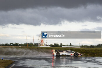 2024-06-14 - ILOTT Callum (gbr), Hertz Team Jota, Porsche 963 #12, Hypercar, FIA WEC, doing a shakedown on the Aerodrome of Le Mans during the 2024 24 Hours of Le Mans, 4th round of the 2024 FIA World Endurance Championship, on the Circuit des 24 Heures du Mans, on June 14, 2024 in Le Mans, France - 24 HEURES DU MANS 2024 - FRIDAY - ENDURANCE - MOTORS