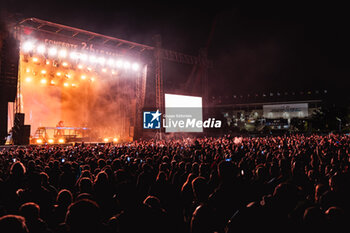 2024-06-14 - Concert Ofenbach during the 2024 24 Hours of Le Mans, 4th round of the 2024 FIA World Endurance Championship, on the Circuit des 24 Heures du Mans, on June 13, 2024 in Le Mans, France - 24 HEURES DU MANS 2024 - FRIDAY - ENDURANCE - MOTORS