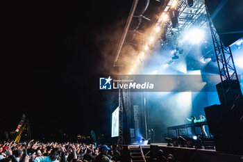 2024-06-14 - Concert Ofenbach during the 2024 24 Hours of Le Mans, 4th round of the 2024 FIA World Endurance Championship, on the Circuit des 24 Heures du Mans, on June 13, 2024 in Le Mans, France - 24 HEURES DU MANS 2024 - FRIDAY - ENDURANCE - MOTORS