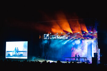 2024-06-14 - Concert Ofenbach during the 2024 24 Hours of Le Mans, 4th round of the 2024 FIA World Endurance Championship, on the Circuit des 24 Heures du Mans, on June 13, 2024 in Le Mans, France - 24 HEURES DU MANS 2024 - FRIDAY - ENDURANCE - MOTORS