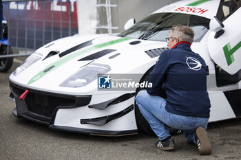 2024-06-15 - Ligier JS2 RH2 during the pre-race of the 2024 24 Hours of Le Mans, 4th round of the 2024 FIA World Endurance Championship, on the Circuit des 24 Heures du Mans, on June 15, 2024 in Le Mans, France - 24 HEURES DU MANS 2024 - PRE-RACE - ENDURANCE - MOTORS