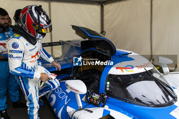 2024-06-15 - RICHELMI Stéphane, Mission H24, Hydrogen Parade during the pre-race of the 2024 24 Hours of Le Mans, 4th round of the 2024 FIA World Endurance Championship, on the Circuit des 24 Heures du Mans, on June 15, 2024 in Le Mans, France - 24 HEURES DU MANS 2024 - PRE-RACE - ENDURANCE - MOTORS